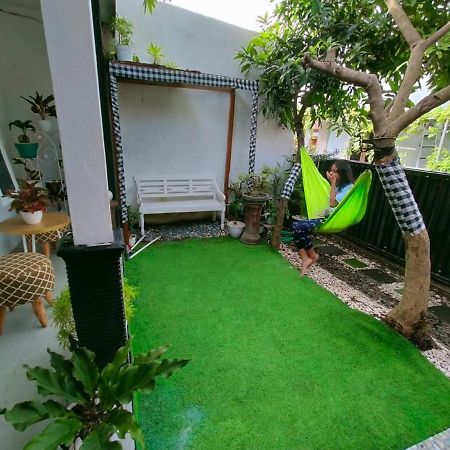 Shifana homestay syariah Yogyakarta Luaran gambar