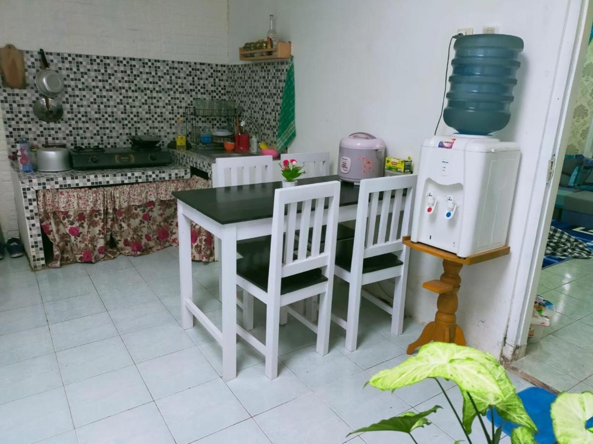 Shifana homestay syariah Yogyakarta Luaran gambar